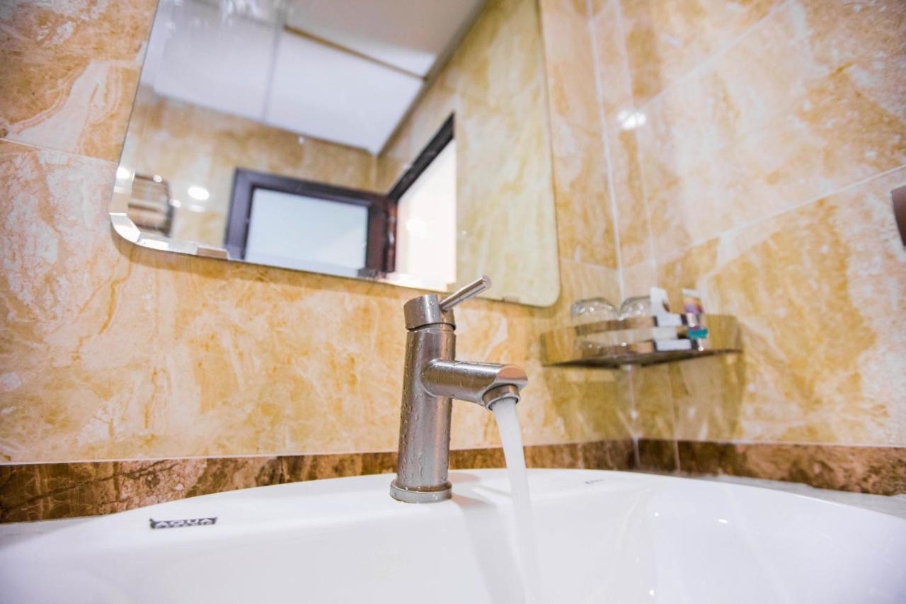 Khách sạn Tú Phương - Hải Tiến Thanh Hóa Exterior foto